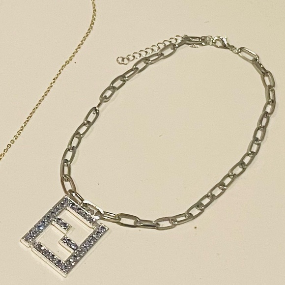 Fashion necklace FF - Picture 1 of 1